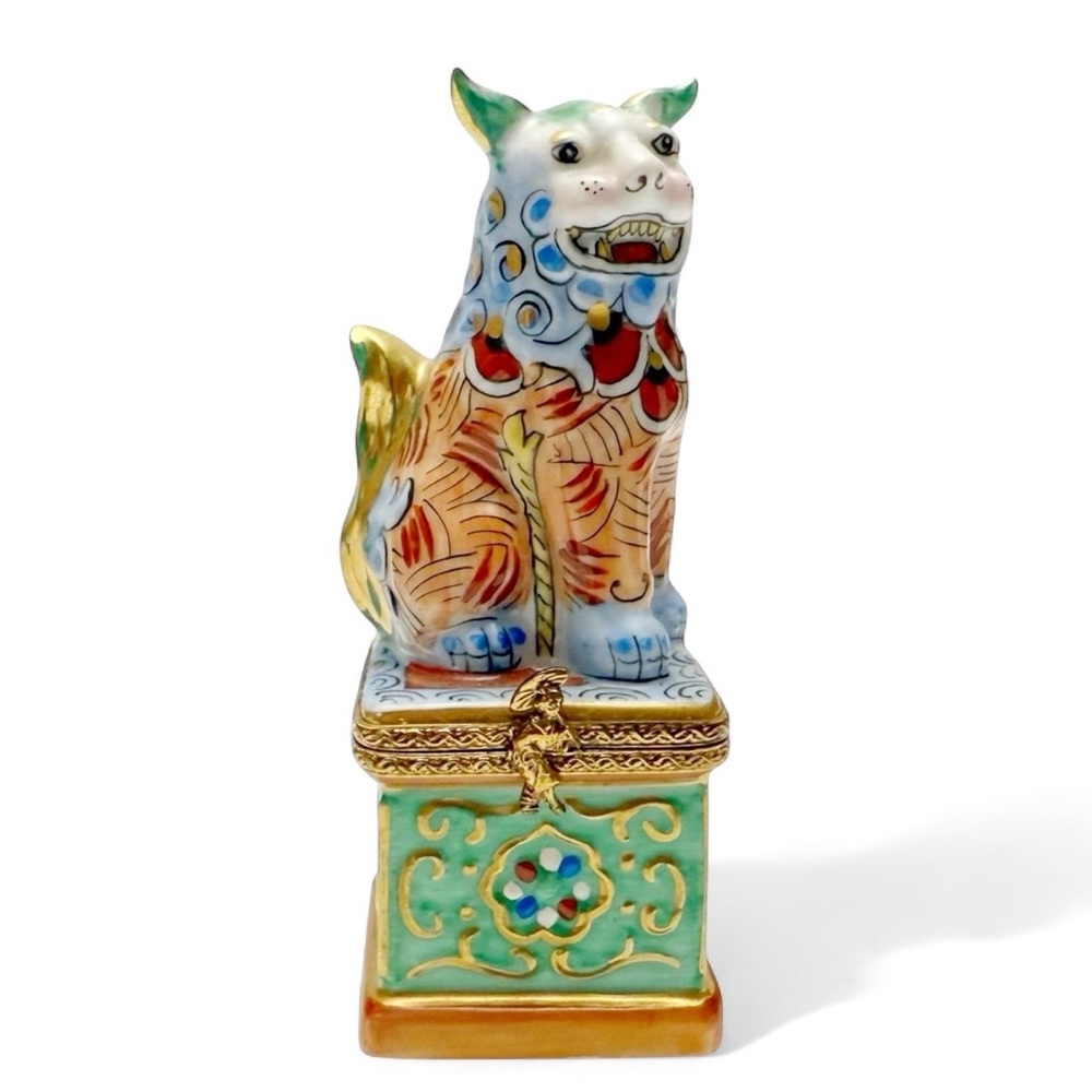 Limoges France Rochard Foo Dog Chinese Guardian Lion Porcelain Trinket Box